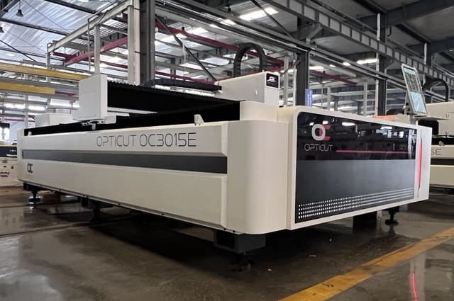 ЧПУ станок лазерной резки листового металла OPTICUT OC3015E